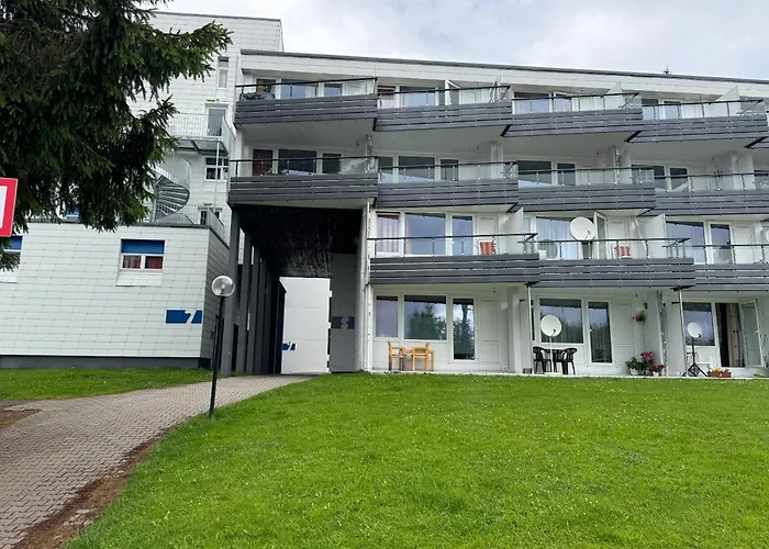 Ferienwohnung Emilia - Einzigartige Lage, Pools, Sauna