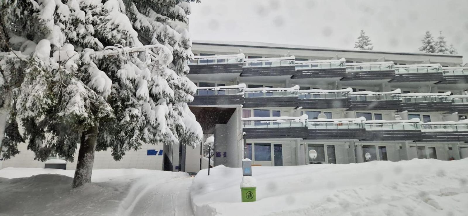 Emilia - Einzigartige Lage, Pools, Sauna Apartment *