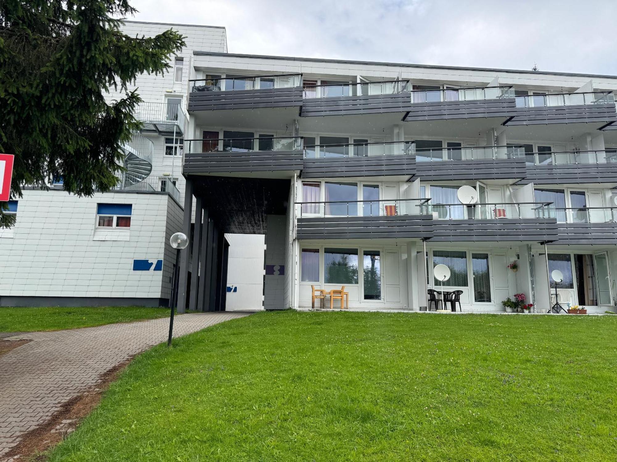 Emilia - Einzigartige Lage, Pools, Sauna Apartment